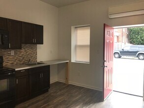 2106 E Chelten Ave in Philadelphia, PA - Building Photo - Building Photo