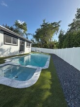 10330 NW 2nd Ave in Miami Shores, FL - Building Photo - Building Photo