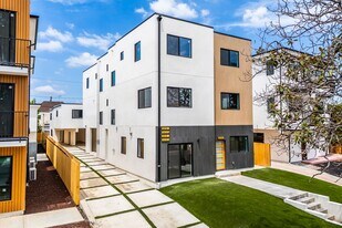 1013 S Citrus Ave in Los Angeles, CA - Building Photo