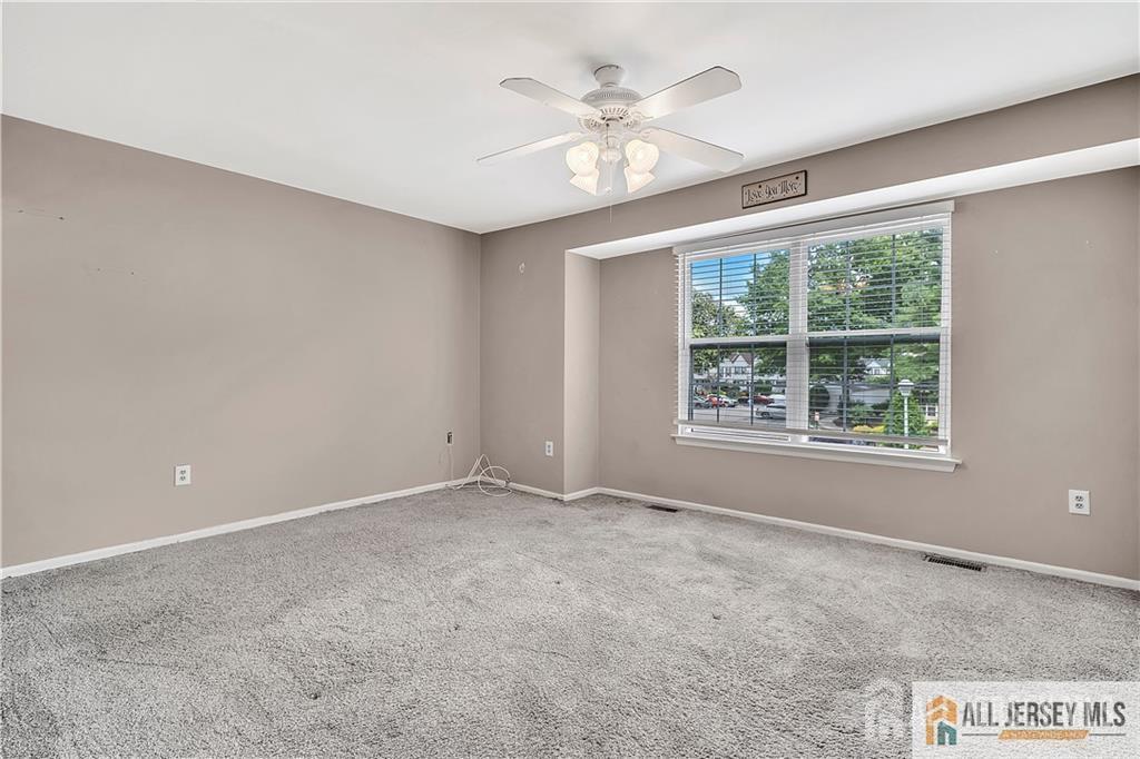 722 Darlington Dr in Old Bridge, NJ - Foto de edificio