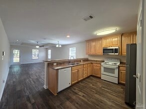 1646 Ora Dr in Pensacola, FL - Building Photo - Building Photo