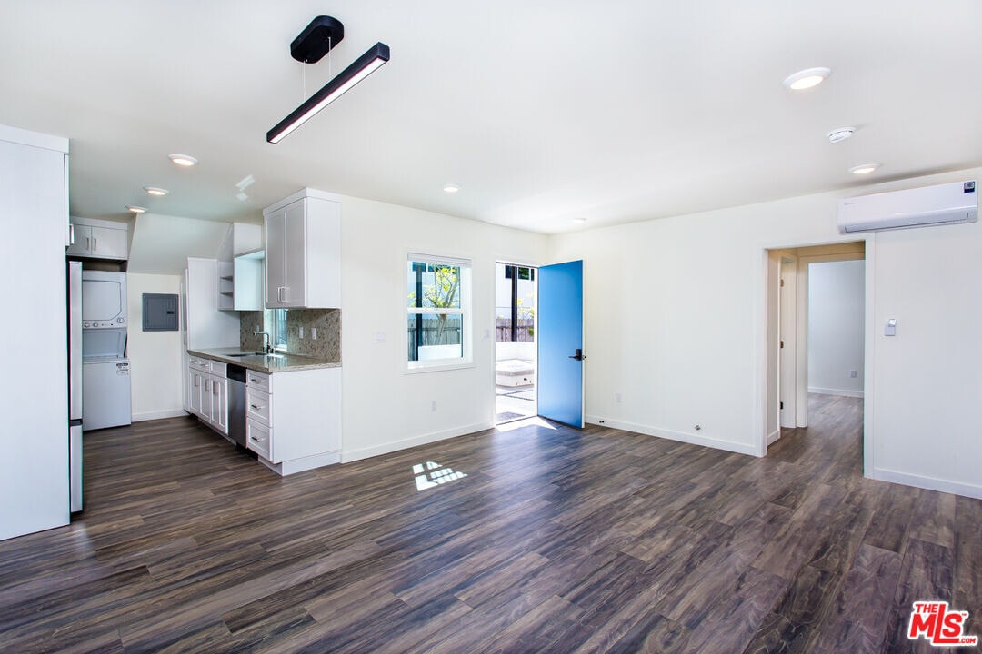 1256 Princeton St in Santa Monica, CA - Building Photo