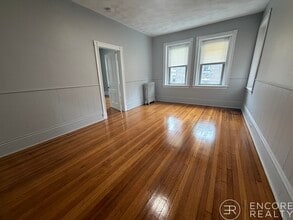 11 Park St in Brookline, MA - Building Photo - Building Photo