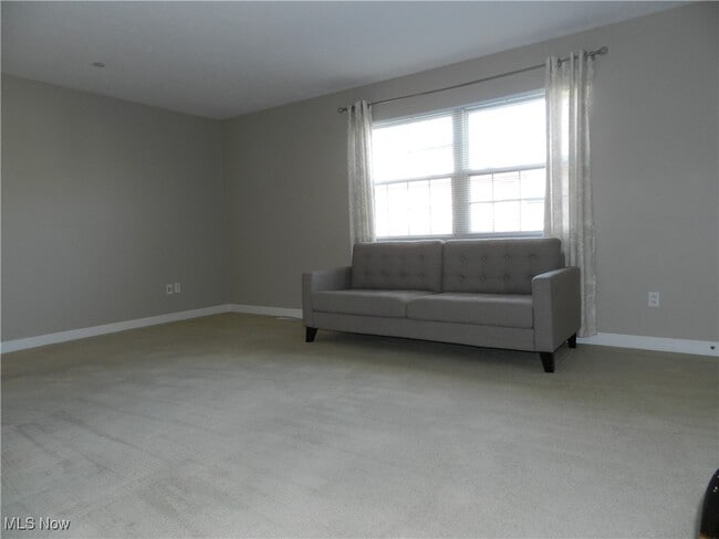 2885 Pease Dr in Rocky River, OH - Building Photo - Building Photo