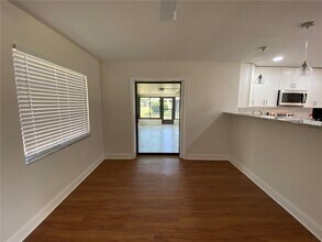 3892 Suburban Ln in North Port, FL - Building Photo - Building Photo