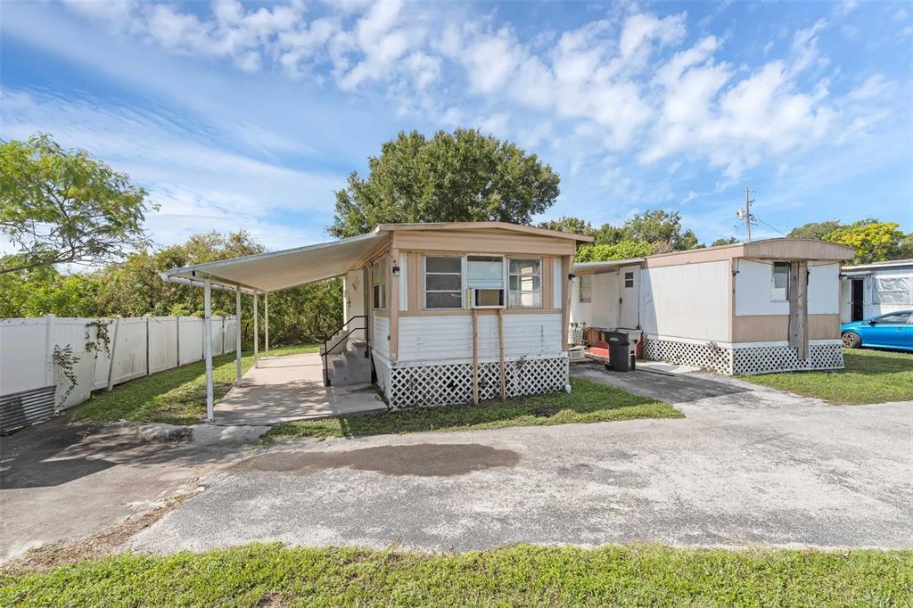 2854 Lake Alfred Rd in Winter Haven, FL - Building Photo