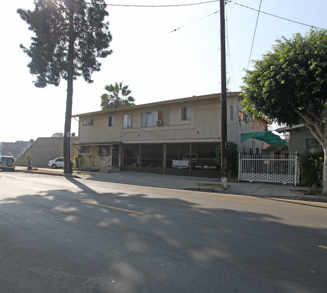 1155 N Serrano Ave in Los Angeles, CA - Building Photo - Building Photo