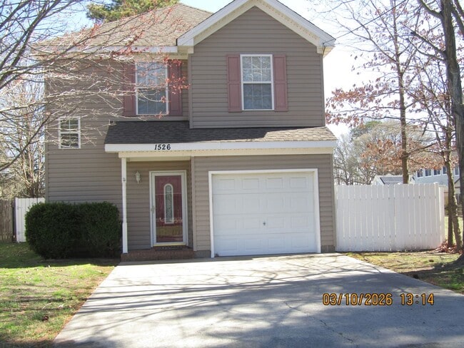 1526 Hazel Ave in Chesapeake, VA - Building Photo - Building Photo
