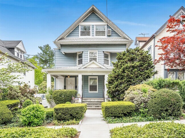 91 Parkway Rd in Bronxville, NY - Building Photo - Building Photo