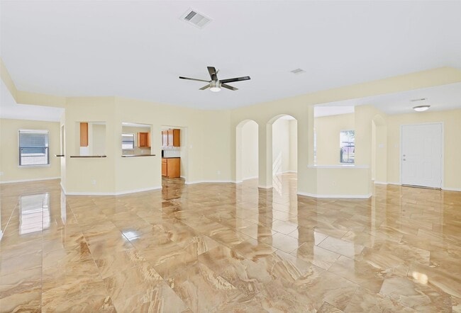 property at 915 Curry St