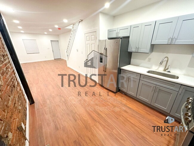 5013 Parrish St in Philadelphia, PA - Building Photo - Building Photo