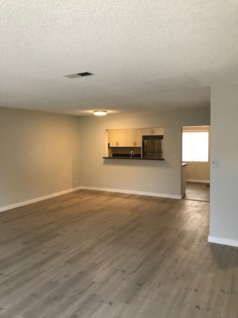 13433 Roselle Ave in Hawthorne, CA - Building Photo - Building Photo