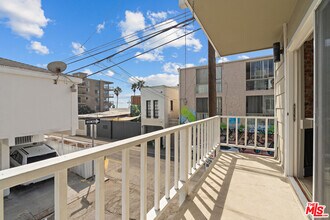 10 19th Ave in Los Angeles, CA - Building Photo - Building Photo