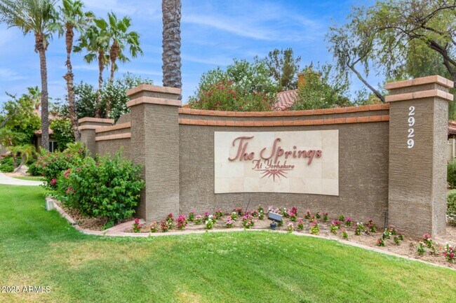 property at 2929 W Yorkshire Dr