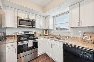 Worthington Meadows in Columbus, OH - Building Photo