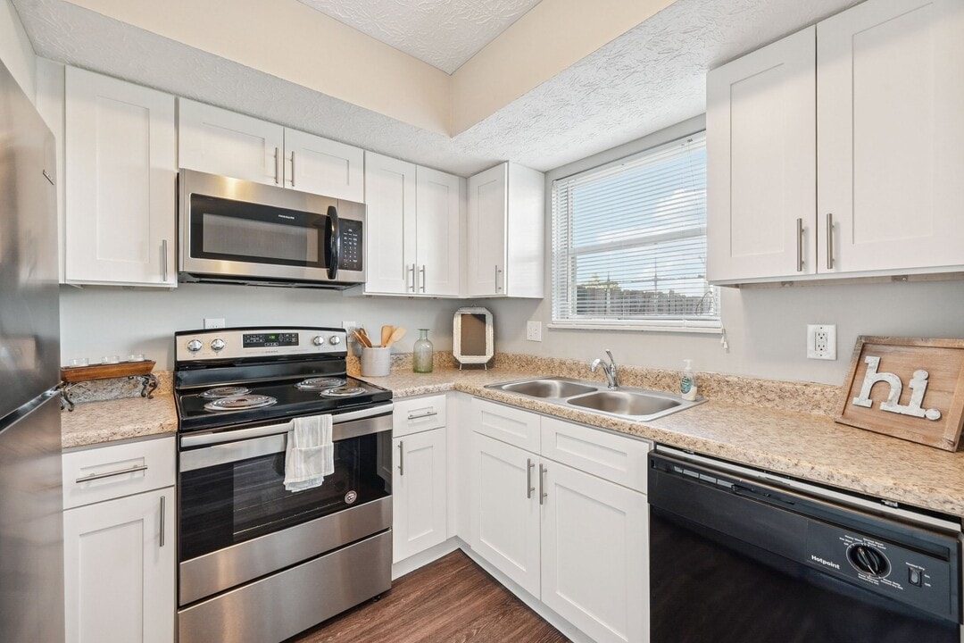 Worthington Meadows in Worthington, OH - Building Photo