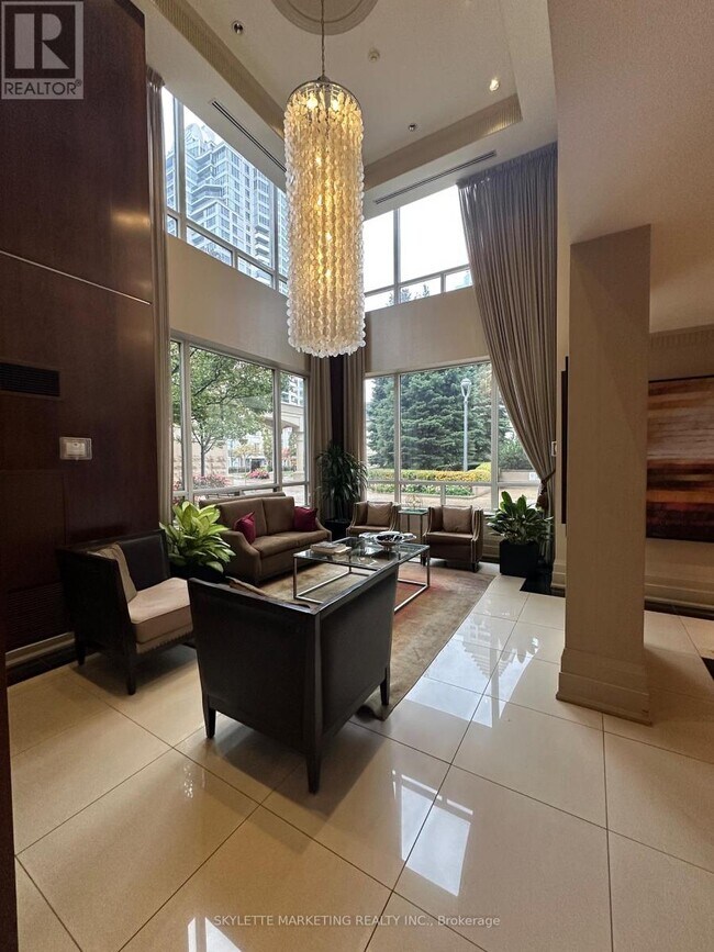 8 Rean Dr in Toronto, ON - Building Photo - Building Photo