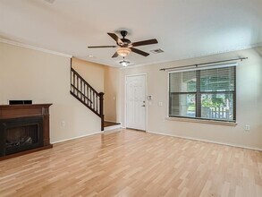 4601 Nuckols Crossing Rd in Austin, TX - Building Photo - Building Photo