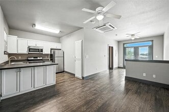 903 Fannin St in Denton, TX - Building Photo - Building Photo