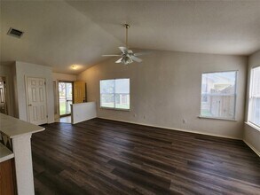 111 Prairie Springs Cove in Georgetown, TX - Building Photo - Building Photo