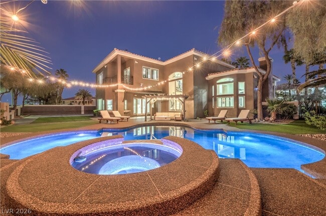 property at 7520 Captains Harbor Dr