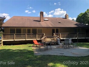 Room in House on Ranson Rd in Huntersville, NC - Building Photo - Building Photo