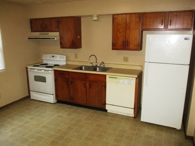 1004 Charlotte Dr in Normal, IL - Building Photo - Building Photo