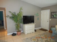 1828 SW 2nd Pl in Cape Coral, FL - Foto de edificio - Building Photo