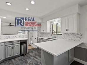 33 Temple Ave in Pocatello, ID - Building Photo - Building Photo