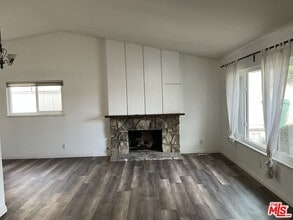 9522 Telhan Dr in Huntington Beach, CA - Building Photo - Building Photo