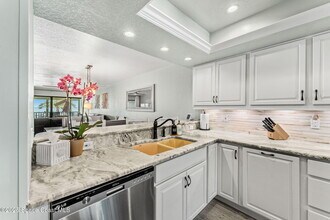 2850 S Atlantic Ave in Cocoa Beach, FL - Building Photo - Building Photo