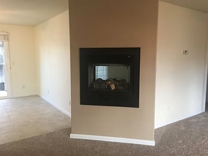 255 Shelley Way in Red Bluff, CA - Building Photo - Building Photo