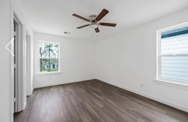 property at 7813 Laura Koppe Rd