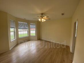 4701 Maple Shade Ave in Sachse, TX - Building Photo - Building Photo