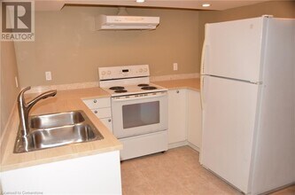 131 Council Crescent in Hamilton, ON - Building Photo - Building Photo