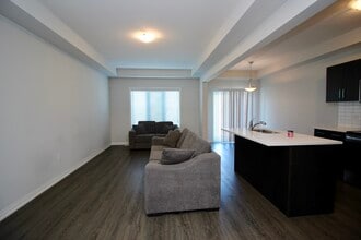 69 Alicia Cres in Thorold, ON - Building Photo - Building Photo