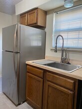 1672 Brightside Dr, Unit B in Baton Rouge, LA - Foto de edificio - Building Photo