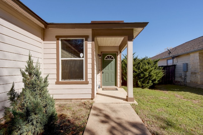 230 Beech Dr in Kyle, TX - Building Photo - Building Photo