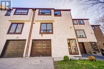 4020 Brandon Gate Dr in Mississauga, ON - Building Photo - Building Photo