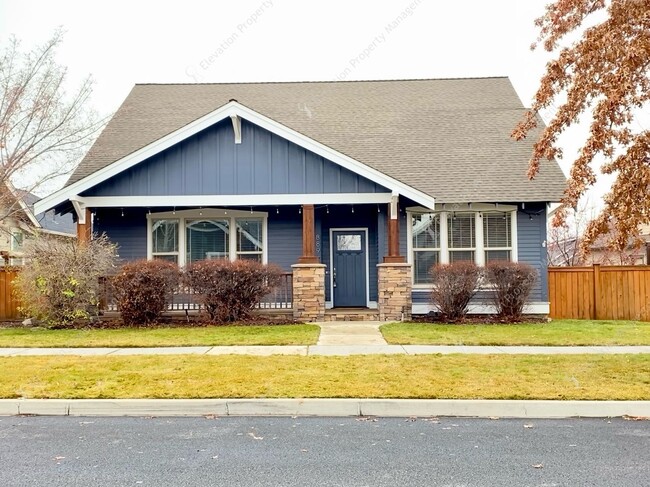 property at 889 Northwest 13th St