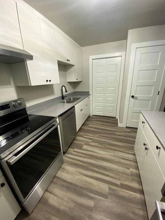 518 Wigwam Ln in Kerrville, TX - Building Photo - Building Photo