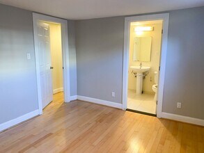 721 E St NE in Washington, DC - Building Photo - Building Photo