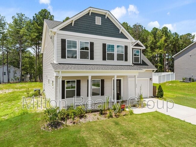 200 Beacon Hl Rd in Lillington, NC - Building Photo - Building Photo