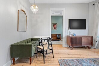 81 E Brookline St in Boston, MA - Building Photo - Building Photo