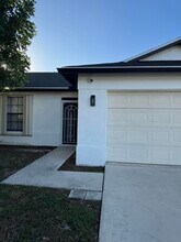 1371 Thornbank Ln in Royal Palm Beach, FL - Building Photo - Building Photo