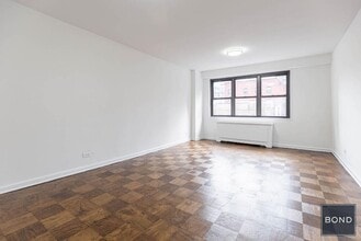 145 E 16th St in New York, NY - Building Photo - Building Photo
