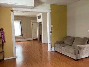 711 Sandusky Ave in Kansas City, KS - Building Photo - Building Photo