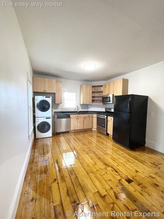 104 Summer St
