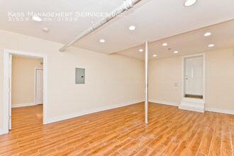 3153 W Augusta Blvd-Unit -3153-B in Chicago, IL - Building Photo - Building Photo