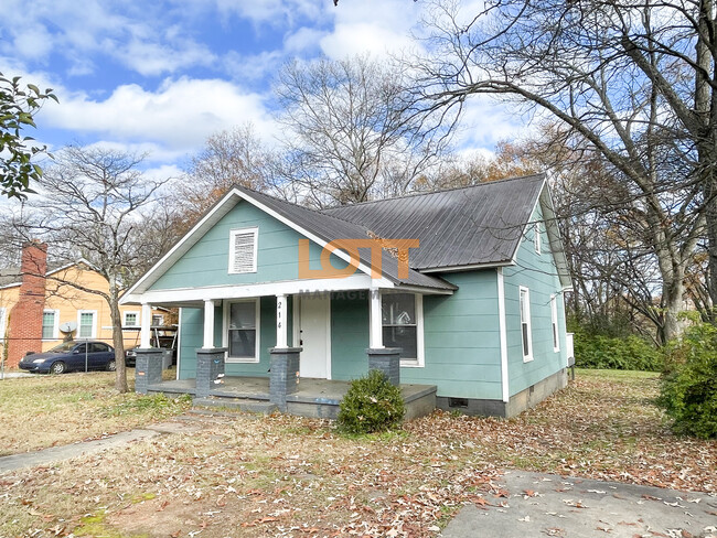 214 Virginia Ave in Greenville, SC - Foto de edificio - Building Photo